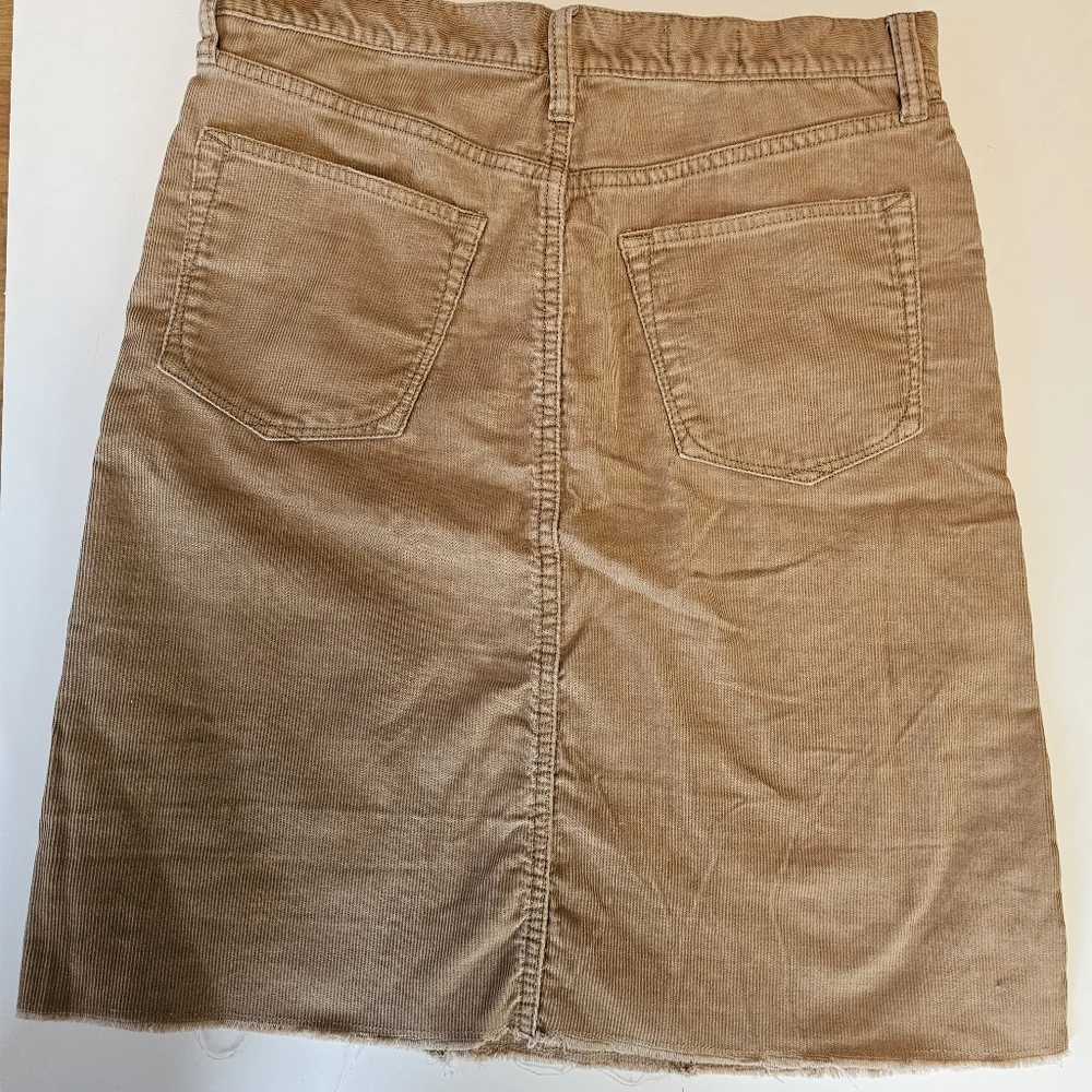 GAP Tan Corduroy Raw Hem Pencil Skirt Size 6 Y2K